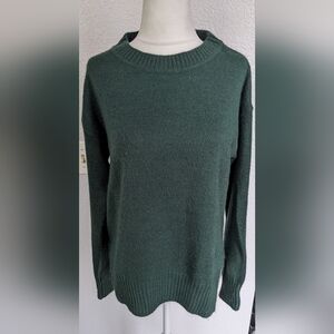 EUC Green women's sweater.